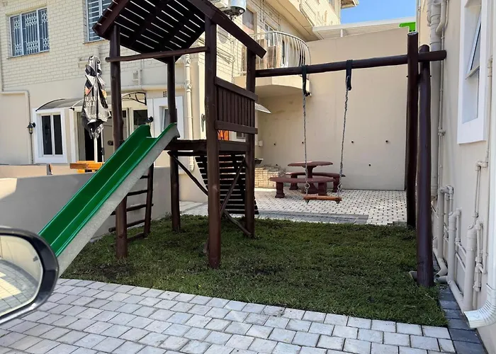 Durban Holiday Apartments By Mieli Estates , Unit 4