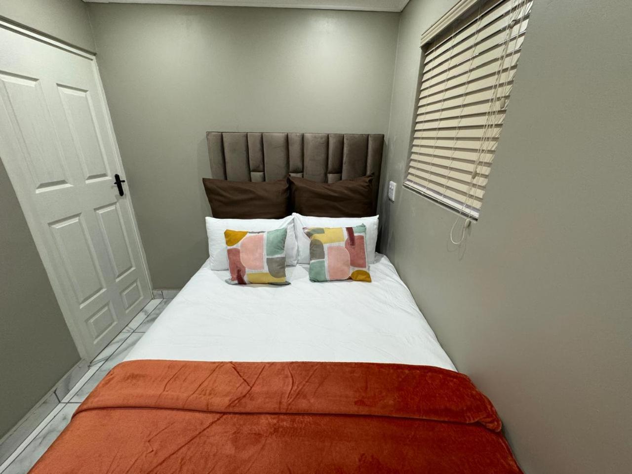 By Mieli Estates , Unit 4 Apartment Durban