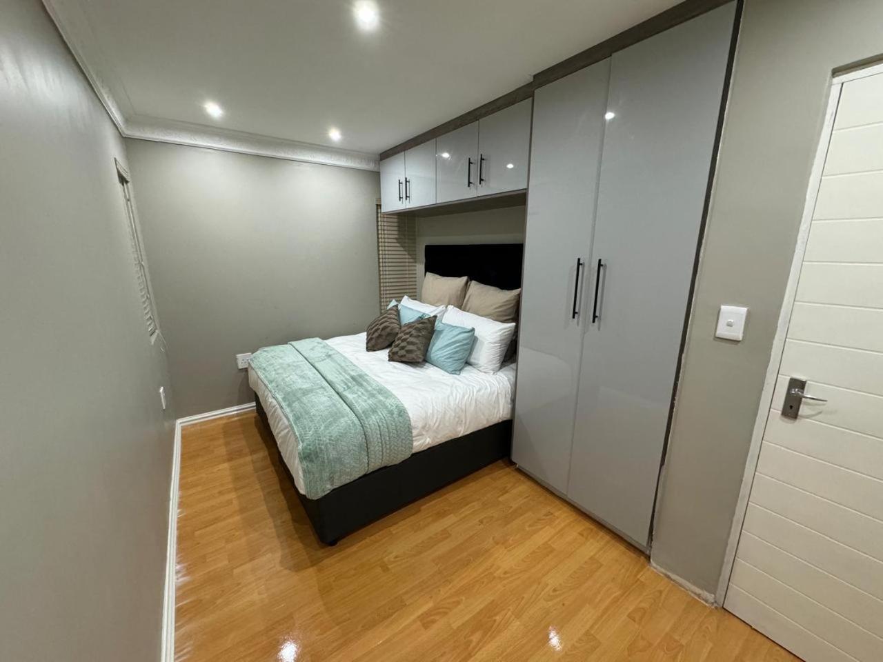 Apartment By Mieli Estates , Unit 4