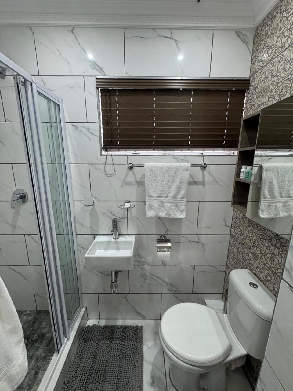 By Mieli Estates , Unit 4 *