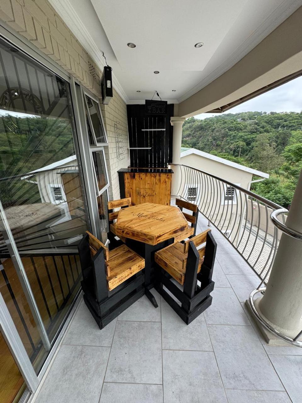 Apartment By Mieli Estates , Unit 4