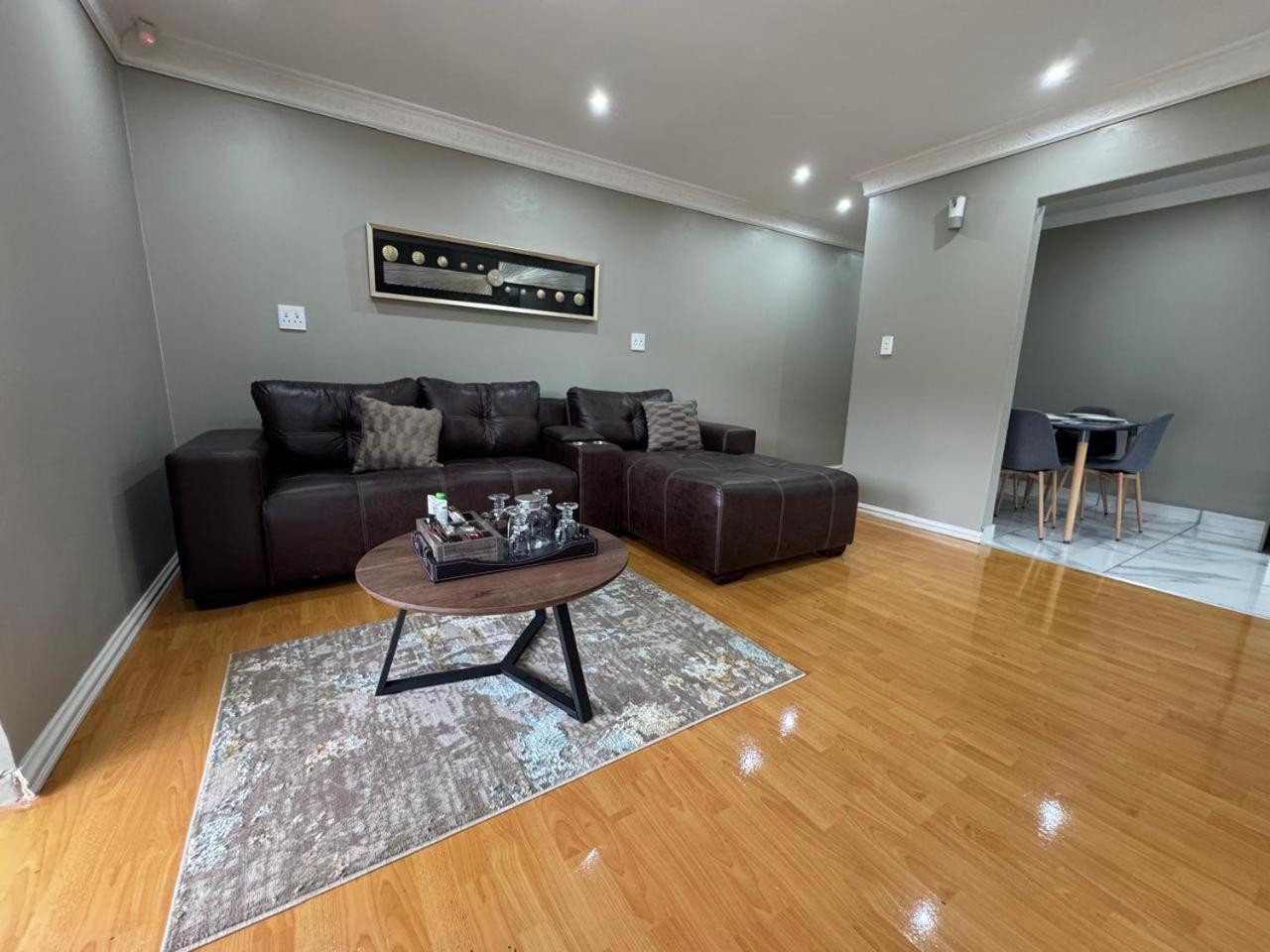 Apartamento By Mieli Estates , Unit 4 *